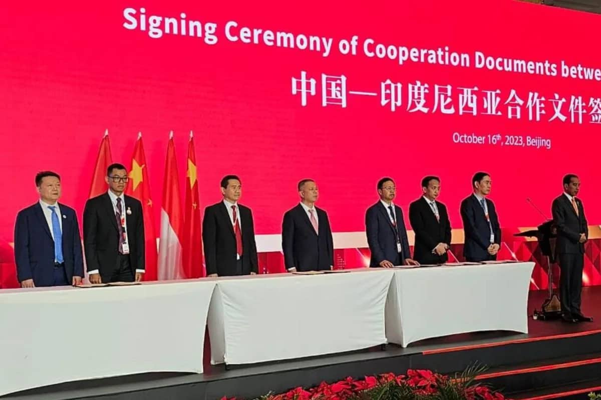 Ilustrasi berita Nasional: Wujudkan Misi Investasi, Presiden Jokowi Saksikan Kesepakatan Kerja Sama PLN dengan 9 Perusahaan di ICBF China 2023