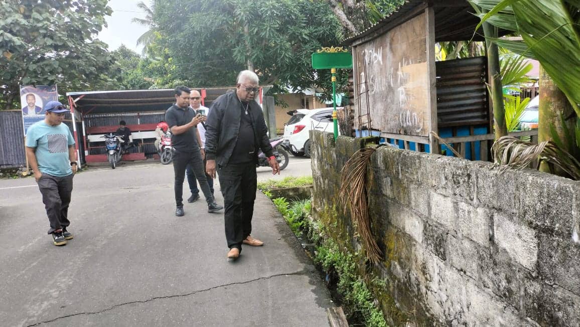 Ilustrasi berita Gadgets: Tanggapi Keluhan Warga Soal Banjir, Wakil Bupati Mimika Gelar Inspeksi Mendadak ke Jalan Pattimura