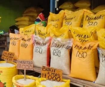 Ilustrasi berita Papua: Harga Eceran Beras Tertinggi Papua Ditetapkan Naik Rp 13.500 Perkilogram, Bapanas: Relaksasi HET Beras Diperpanjang
