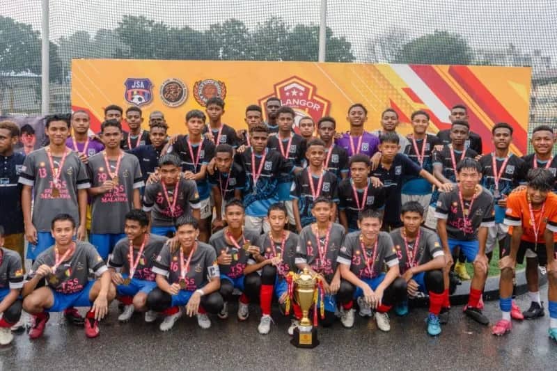 Ilustrasi berita Papua: Lembaga Binaan PT Freeport Indonesia PFA U-15 Peringkat Dua Kompetisi NFDP Series di Malaysia
