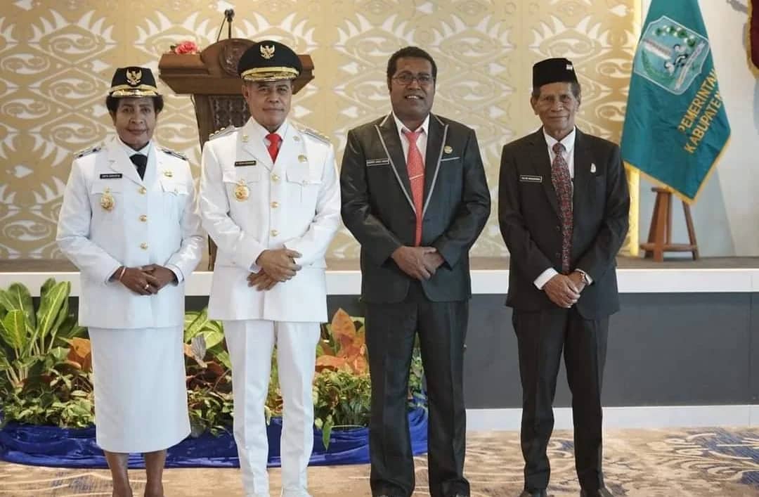 Ilustrasi berita Papua: Resmi Gantikan Herry Ario Naap, Pj. Bupati Sofia Bonsapia Siap Lanjutkan Program Strategis