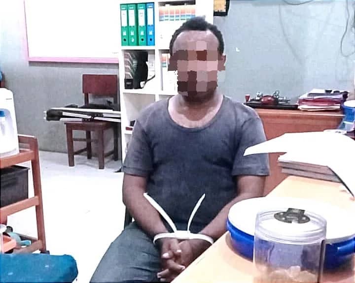 Ilustrasi berita JAYAPURA: Oknum ASN Dinas Perkebunan Setubuhi Pelajar yang Masih Berusia 16 Tahun di Kos-kosan