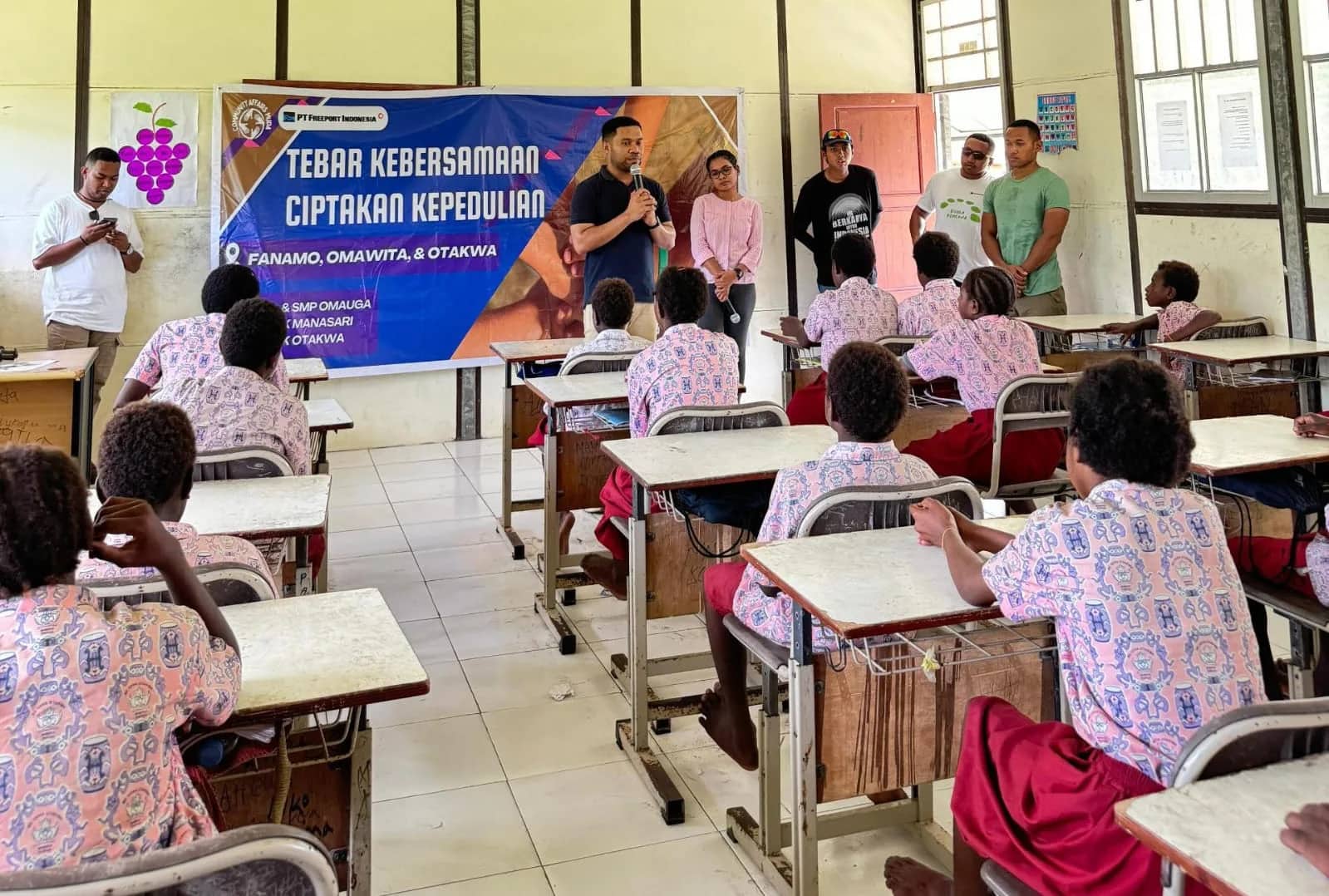Ilustrasi berita Mimika: Karyawan Muda Freeport Indonesia Gelar Edukasi di Kampung Pesisir Mimika Timur Jauh