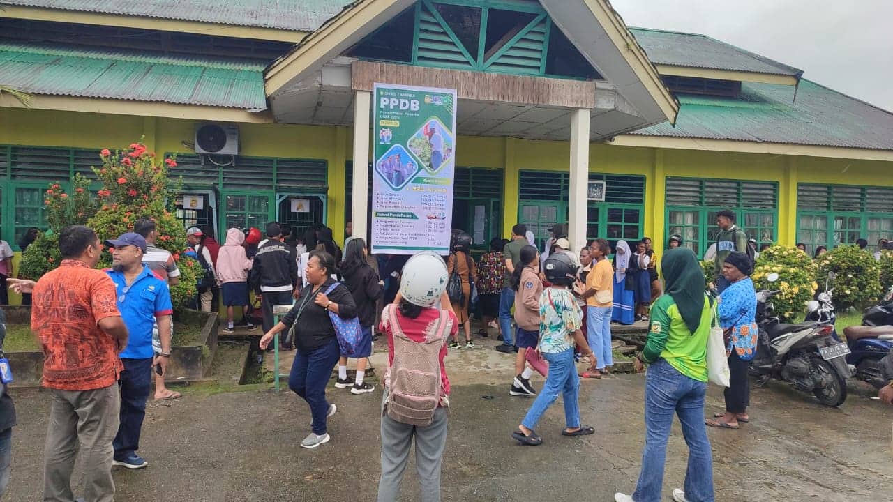 Ilustrasi berita Mimika: Buka PPDB Tahun 2024, SMAN 1 Mimika Hanya Siapkan Kuota 320 Siswa Baru