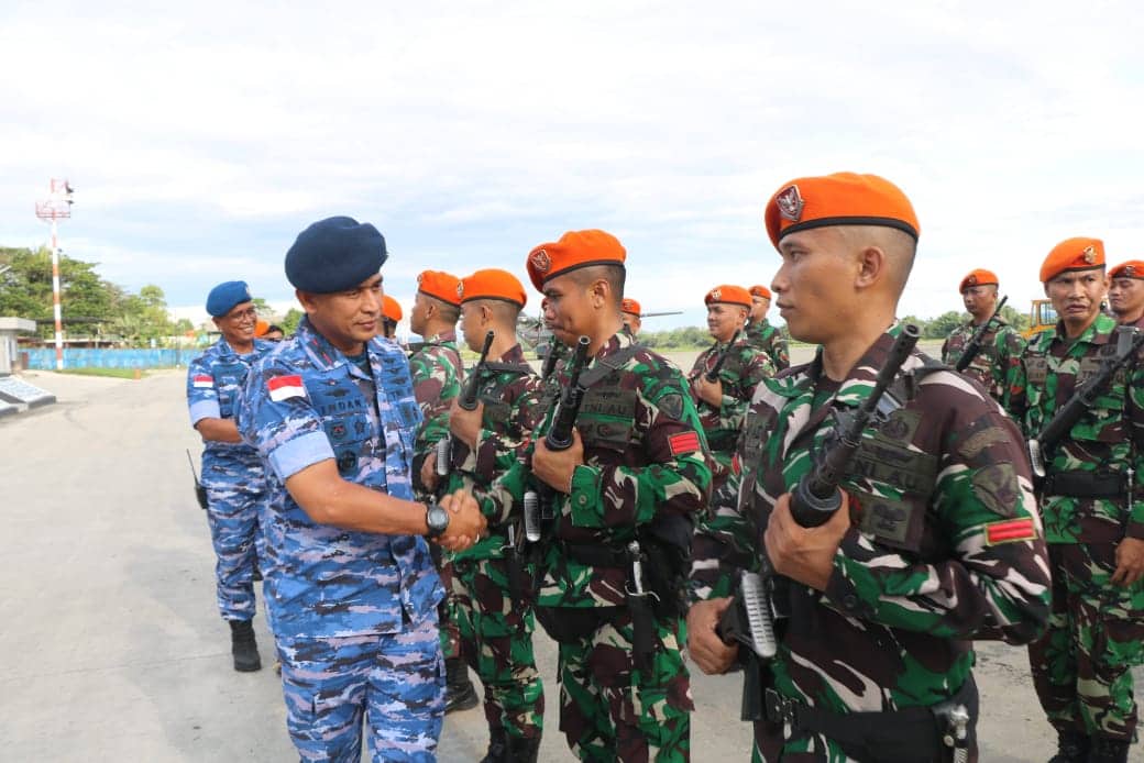 Ilustrasi berita Papua: Akhiri Tugas di Jayapura, 25 Personil Satgas BKO Batalyon Komando 466 Kopasgat Makassar Kembali ke Kesatuannya