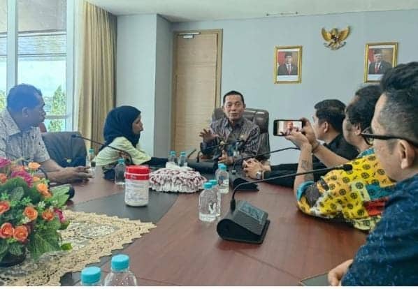 Ilustrasi berita Papua: Gubernur Minta BKD Segera Lakukan Pengisian Jabatan di Pemprov Papua