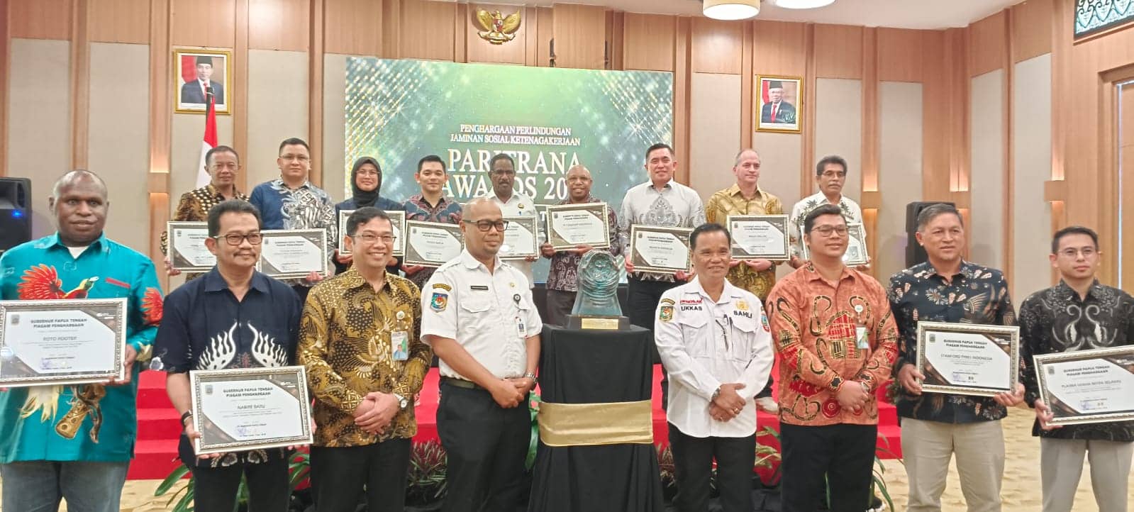 Ilustrasi berita Mimika: Kabupaten Mimika Raih Penghargaan Paritrana Award 2023 untuk Wilayah Papua dan Maluku.