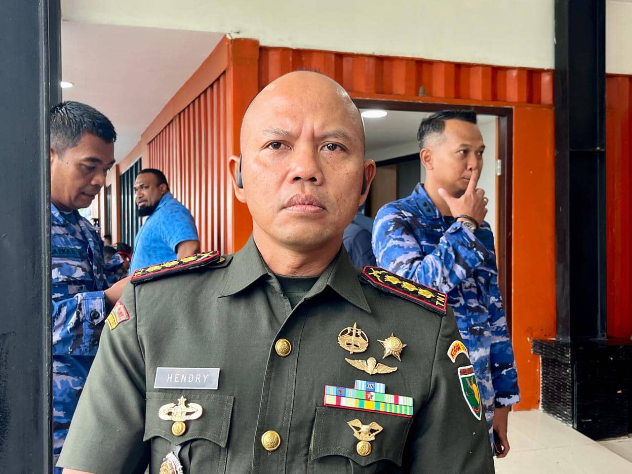 Ilustrasi berita Papua: TNI Antisipasi Gangguan Cuaca Saat Distribusi Logistik Pilkada ke Daerah yang Sulit dan Jauh