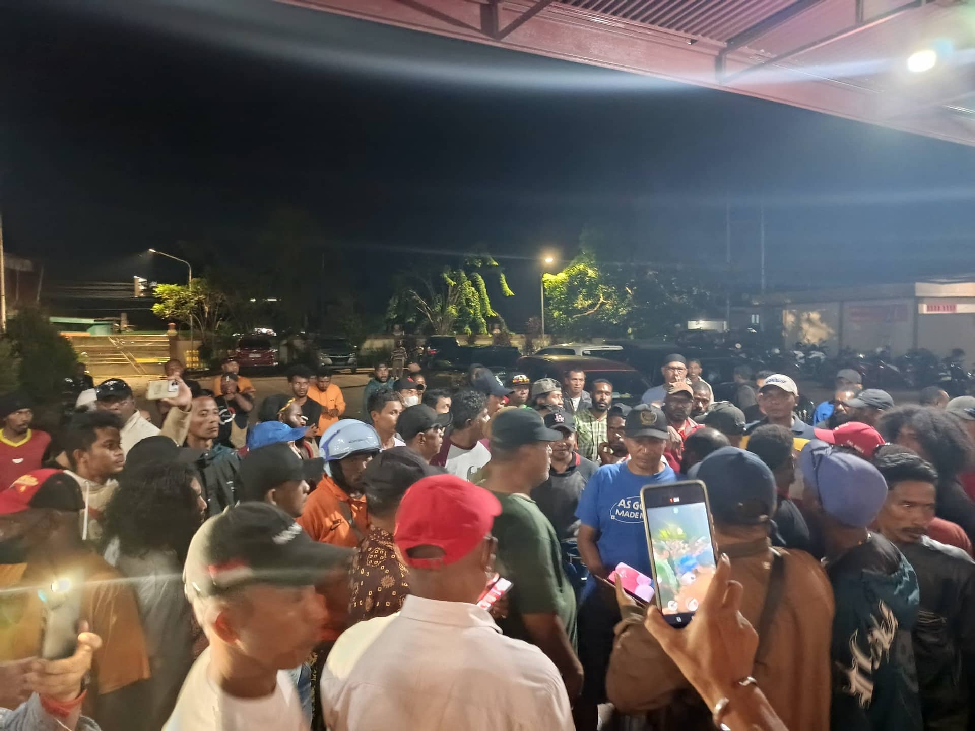 Ilustrasi berita Mimika: Kecurangan Tingkat Distrik Semakin Masif, Seribuan Surat Suara Sisa Distrik Tembagapura Ditambah Untuk Paslon Nomor 3