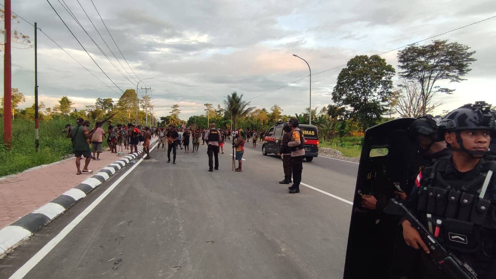 Ilustrasi berita Mimika: Enam Orang Terkena Panah, Begini Kronologis Bentrok Dua Kelompok di Jalan Baru Timika