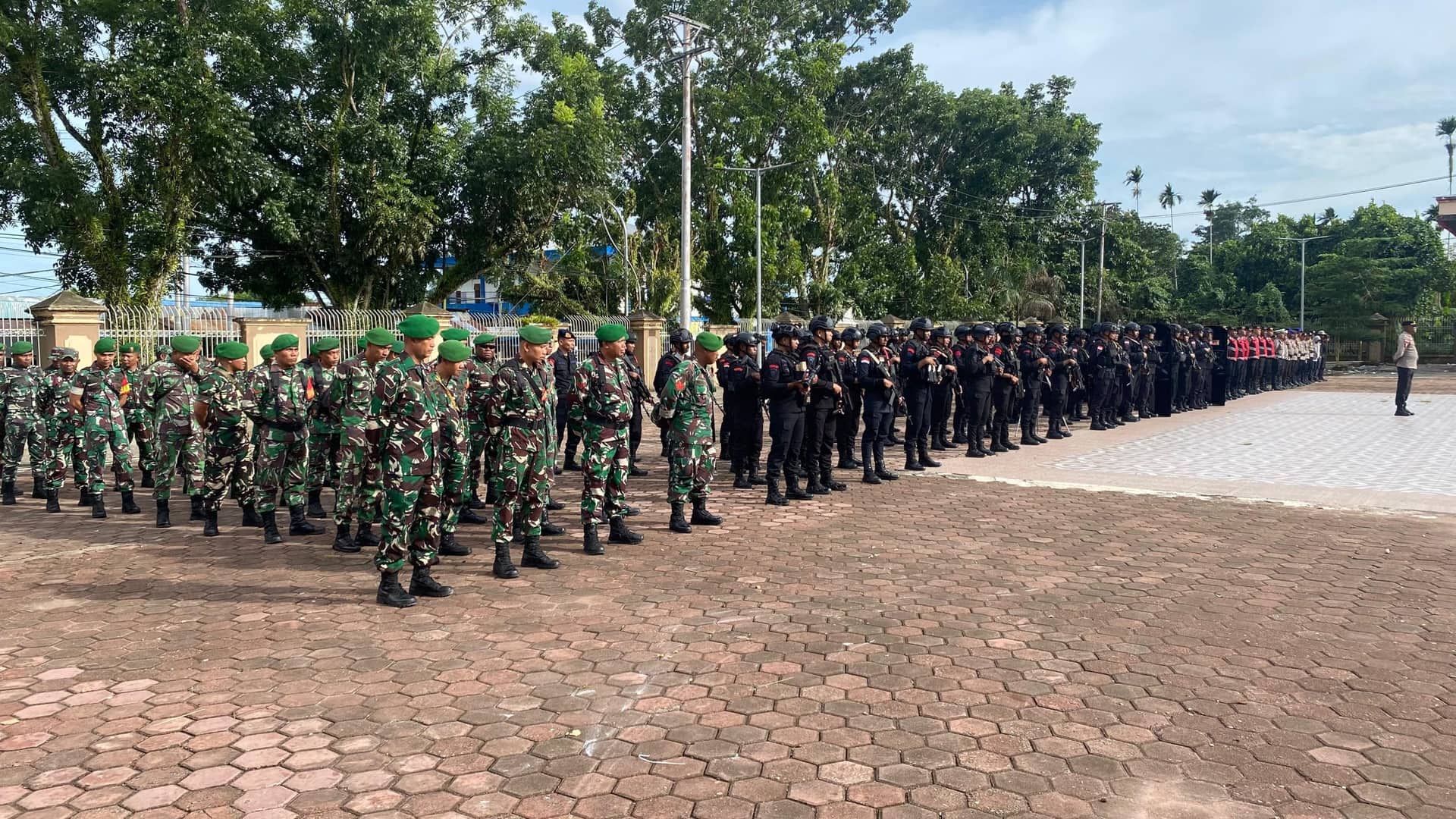 Ilustrasi berita Mimika: Antisipasi Putusan Dismissal Mahkamah Konstitusi, 450 Personil Gabungan Disiagakan di Mimika