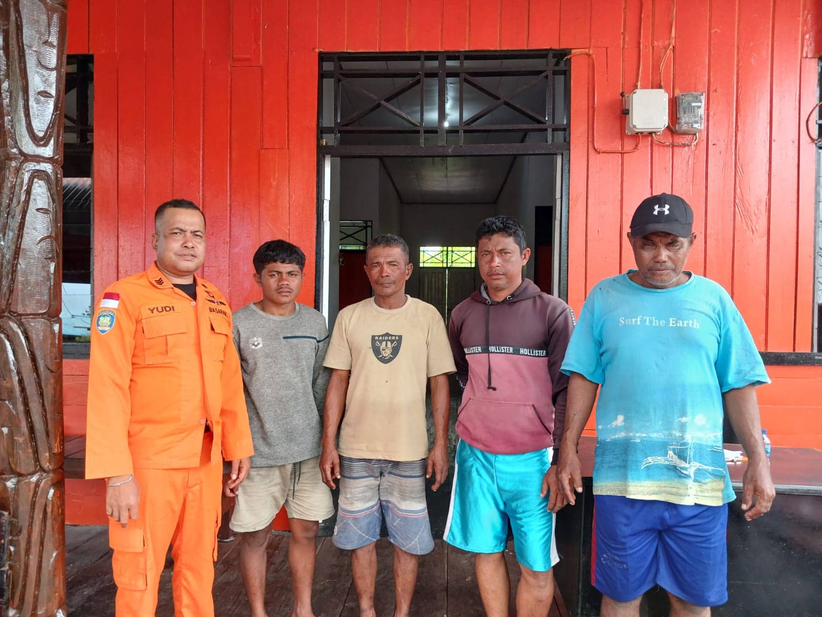 Ilustrasi berita Mimika: Empat Penumpang Perahu Fiber Bermuatan Sayur Ditemukan Selamat dan Dievakuasi ke Asmat