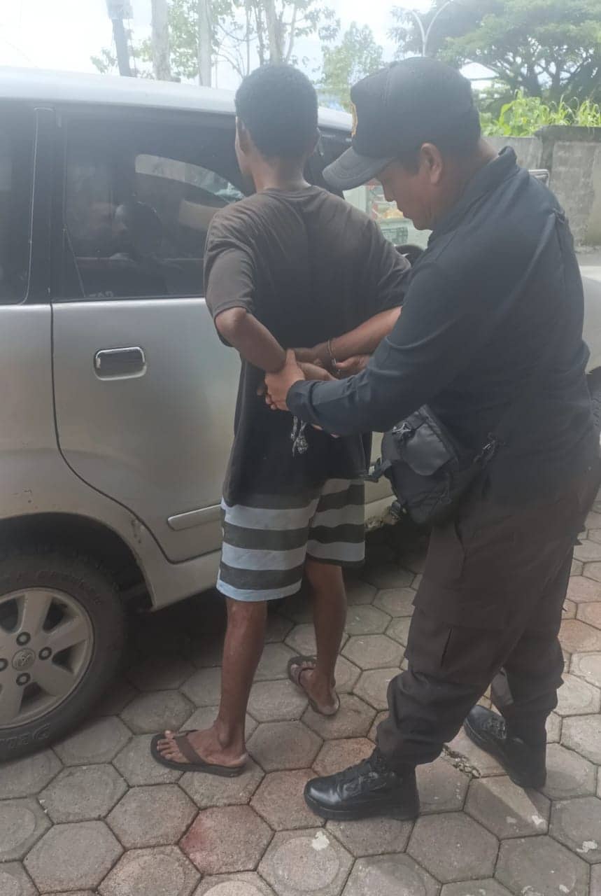 Ilustrasi berita Mimika: Aniaya Gunakan Sajam, Seorang Pria Diamankan Polsek Mimika Baru