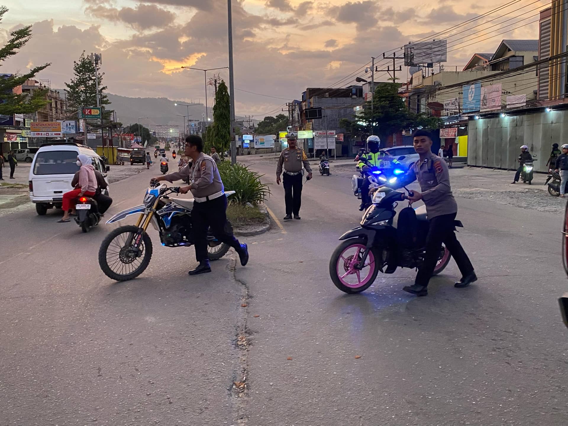 Ilustrasi berita JAYAPURA: Satlantas Polres Jayapura Amankan Puluhan Motor Balap Liar Saat Sahur