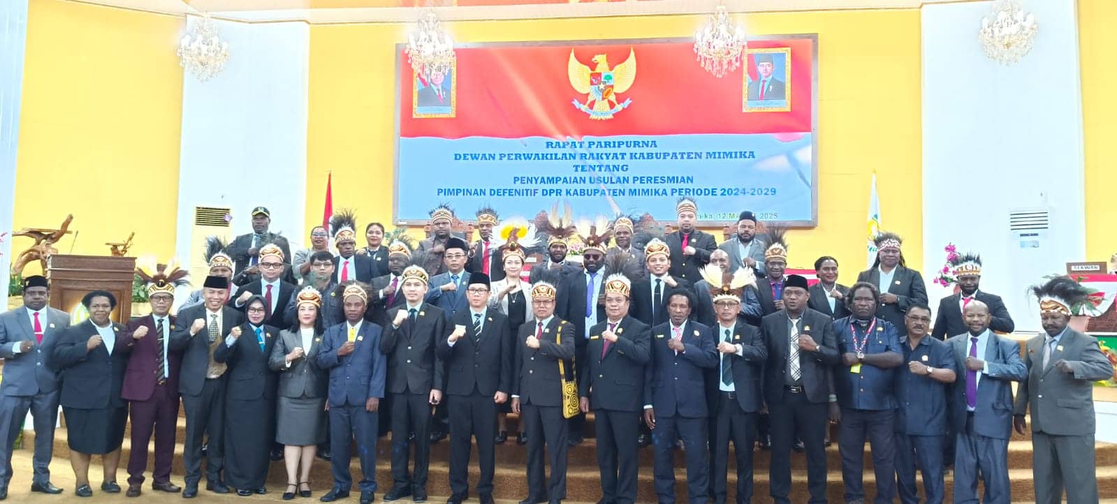 Ilustrasi berita Mimika: Primus Natikapareyau Resmi Diusulkan sebagai Ketua DPRK Mimika Periode 2024-2029, Ini Nama Tiga Calon Wakil Ketua