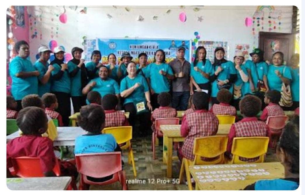 Ilustrasi berita Mimika: Pokja II TP-PKK Mimika Gelar Edukasi dan Bagi Bingkisan untuk Anak PAUD di Kokonao