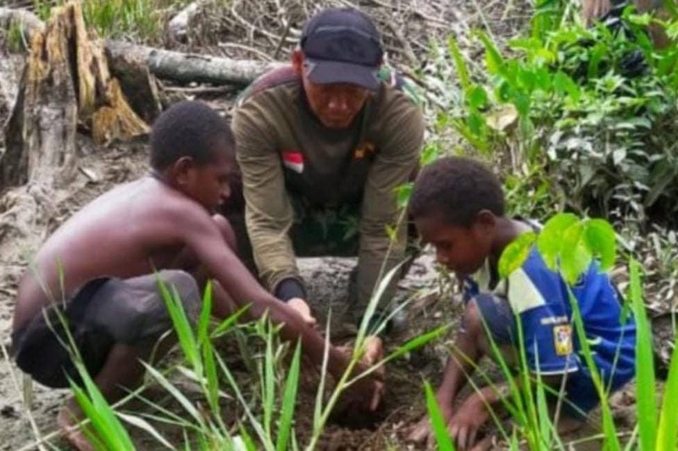 Ilustrasi berita Mimika: Tanam Pohon, Anak-anak Mimika Diajak Peduli Lingkungan Sejak Usia Dini