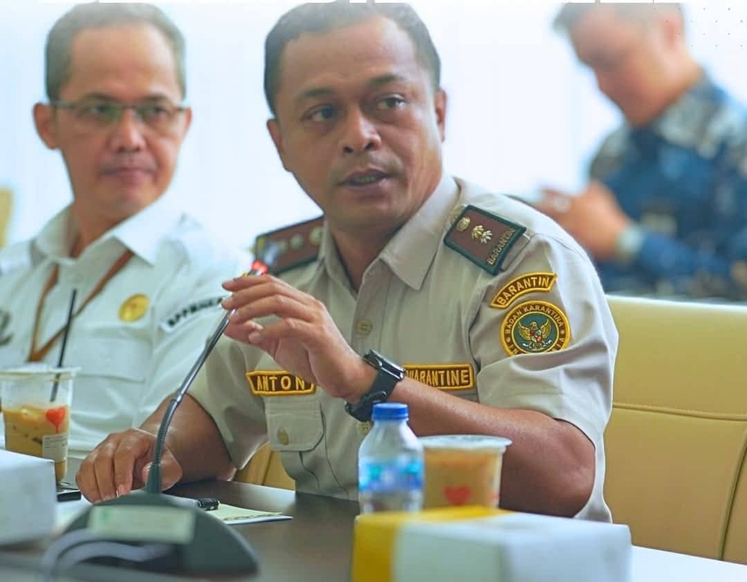 Ilustrasi berita Mimika: Anton Panji Mahendra Resmi Jabat Kepala Karantina Papua Tengah, Ferdi Bergeser ke Merauke