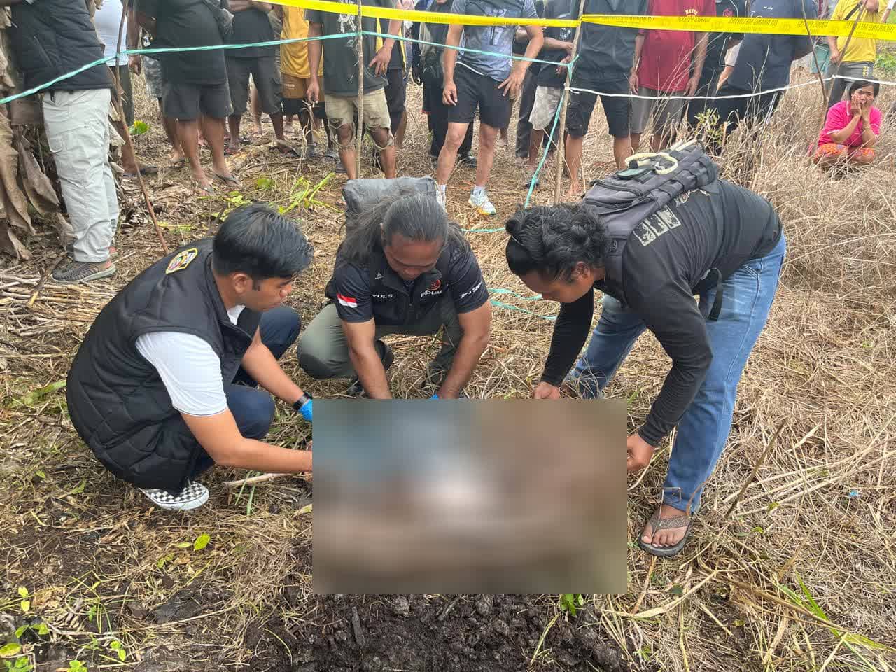 Ilustrasi berita Mimika: Sarmi Geger, Seorang Bayi Diculik Lalu Dibunuh, Petunjuk Atap Seng Tutupi Gundukan Tanah