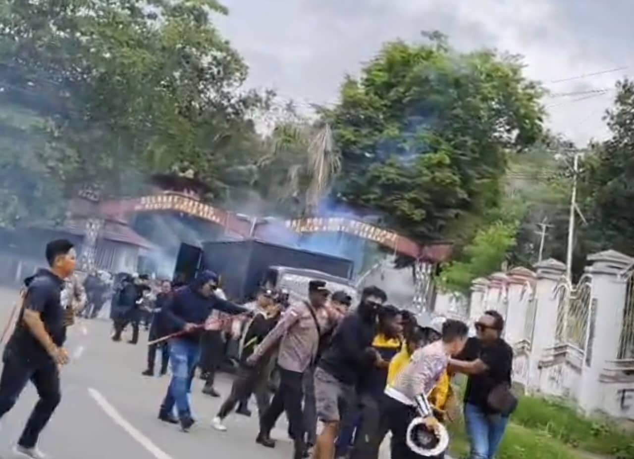 Ilustrasi berita JAYAPURA: Demo Ricuh Lantaran Ingin Long March, Polisi Amankan Empat Penanggung Jawab Massa Aksi di Abepura