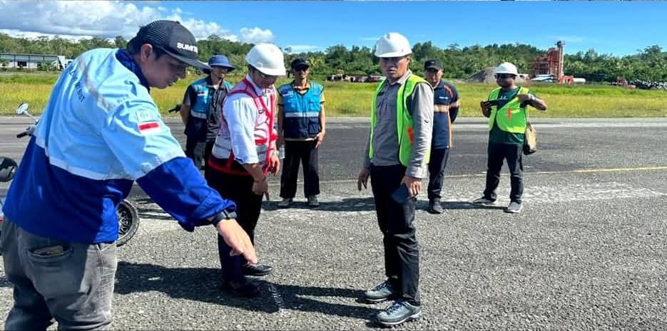 Ilustrasi berita Papua: Kejaksaan Tinggi Papua Tinjau Proyek Pengembangan Bandar Udara Ewer di Asmat