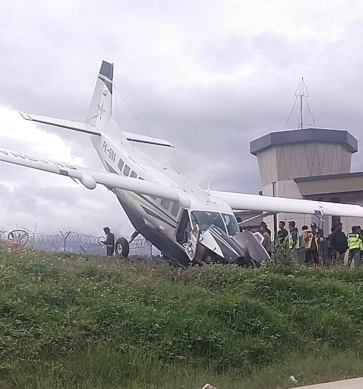Ilustrasi berita Papua: BREAKING NEWS: Pesawat Smart Air Tergelincir di Bandara Tiom, Lanny Jaya