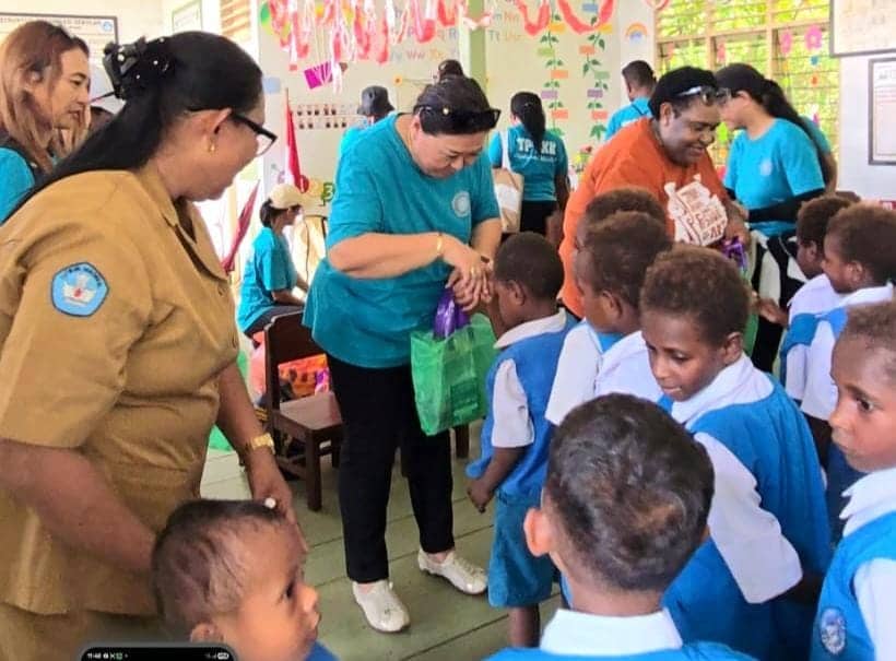 Ilustrasi berita Mimika: Ketua TP-PKK Mimika Temukan Kebutuhan Bahan Pokok Sekolah di Distrik Amar Belum Mencukupi
