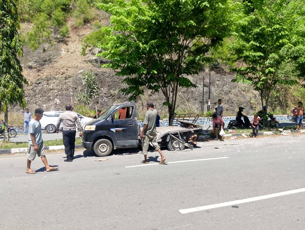 Ilustrasi berita JAYAPURA: Mobil Pengangkut Petasan Terbakar di Jalur Sentani–Abepura, Dua Penumpang Luka-luka