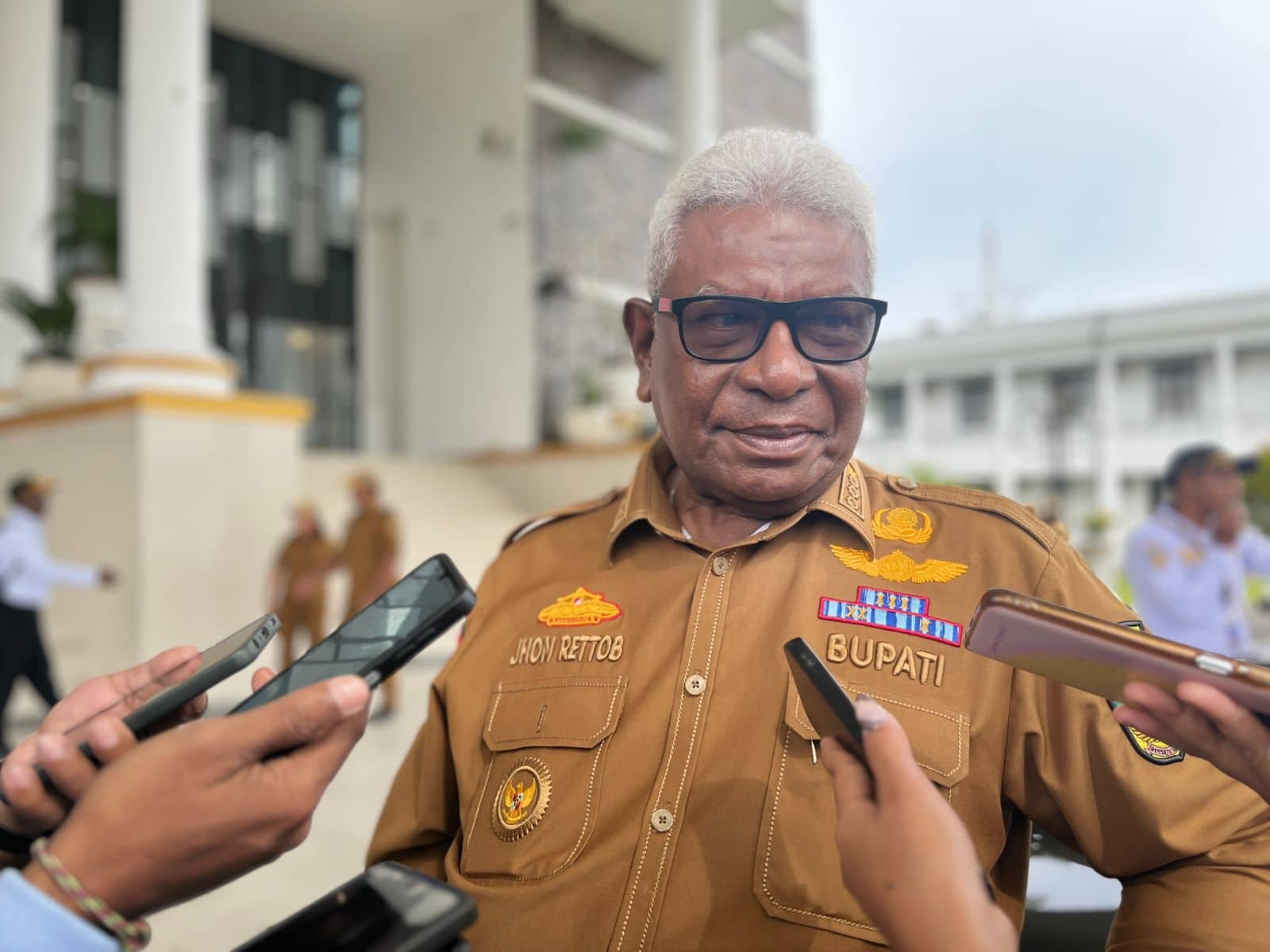 Ilustrasi berita Mimika: Dipicu Pengelolaan Perusahan yang Amburadul, Bupati Mimika : 7 Pengurus PT MAS Hanya Karateker 6 Bulan untuk Benahi Keuangan