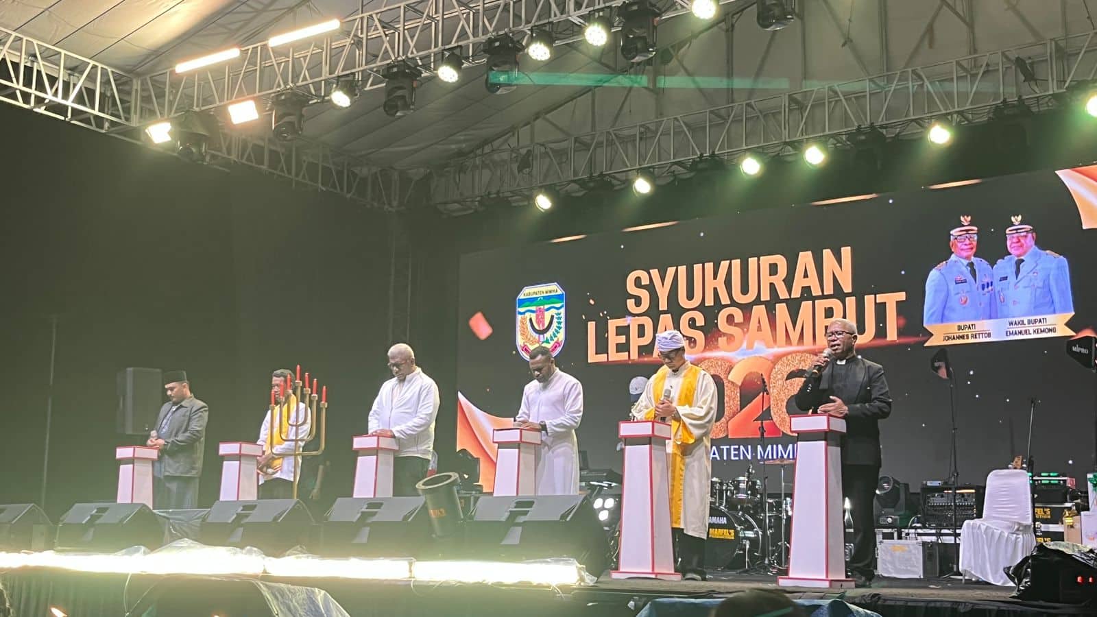 Ilustrasi berita Mimika: Renungan Akhir Tahun, Bupati Mimika Ajak Warga Sambut 2026 dengan Damai dan Kepedulian Sosial
