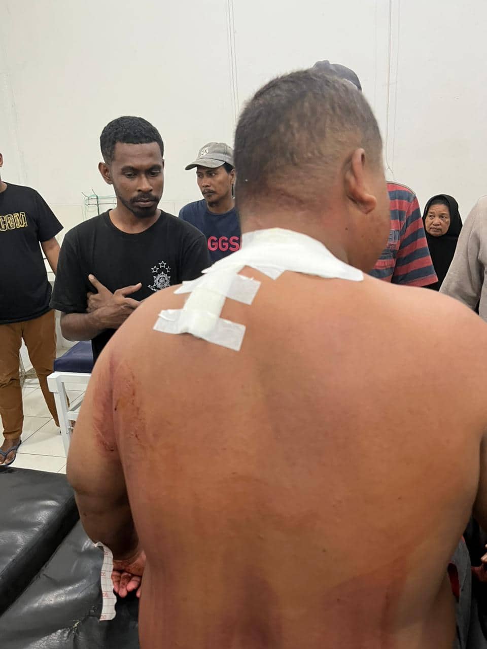 Ilustrasi berita Papua: Hendak Antar Nasi Kuning, Seorang Pria Ditusuk OTK di Yahukimo, Alami Luka di Dahi dan Leher