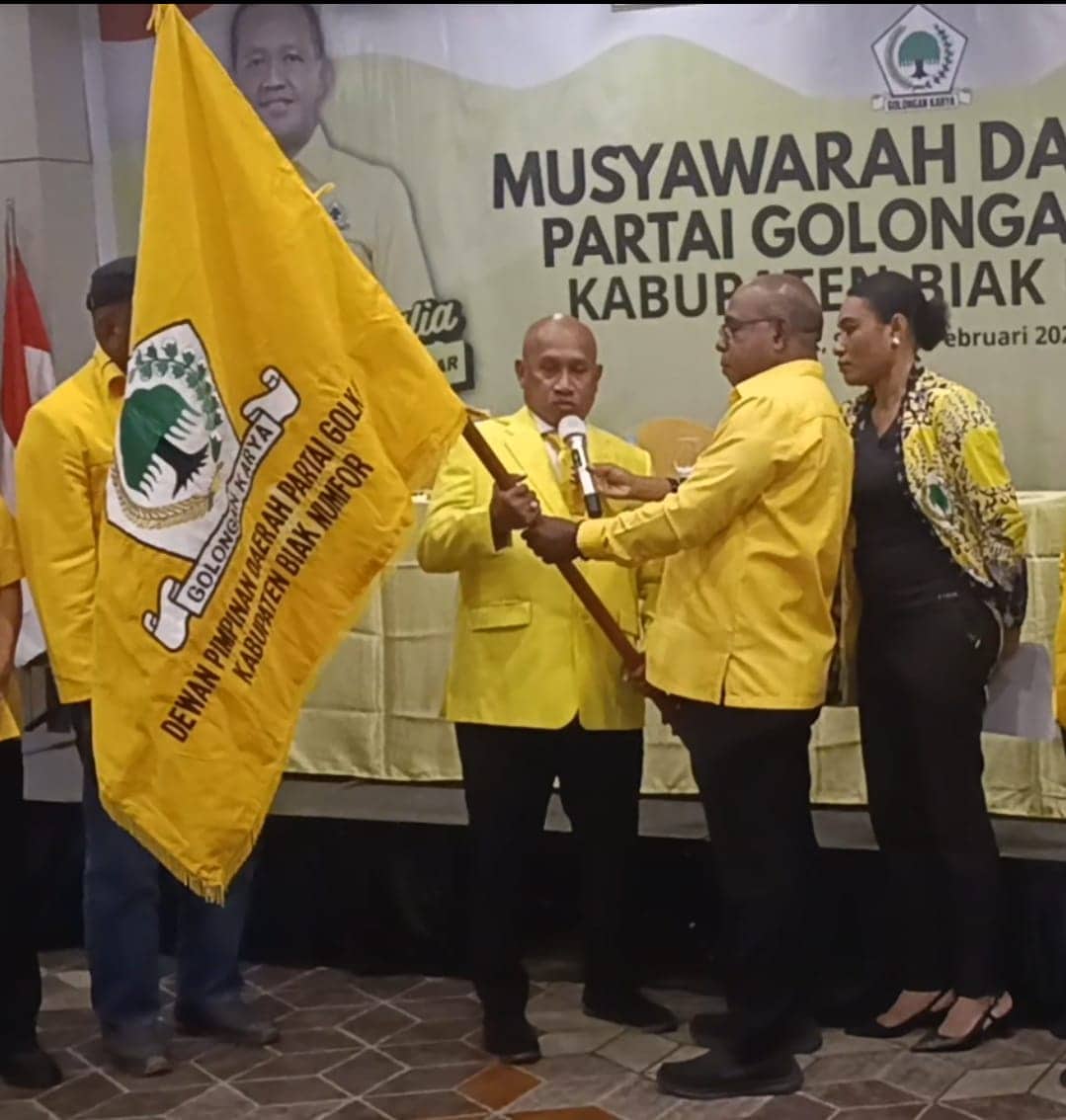 Ilustrasi berita Papua: Terpilih Aklamasi Pimpin Golkar, Markus Mansnembra Siap “Kuningkan” Biak Numfor dan Sapu Bersih Kursi DPRK