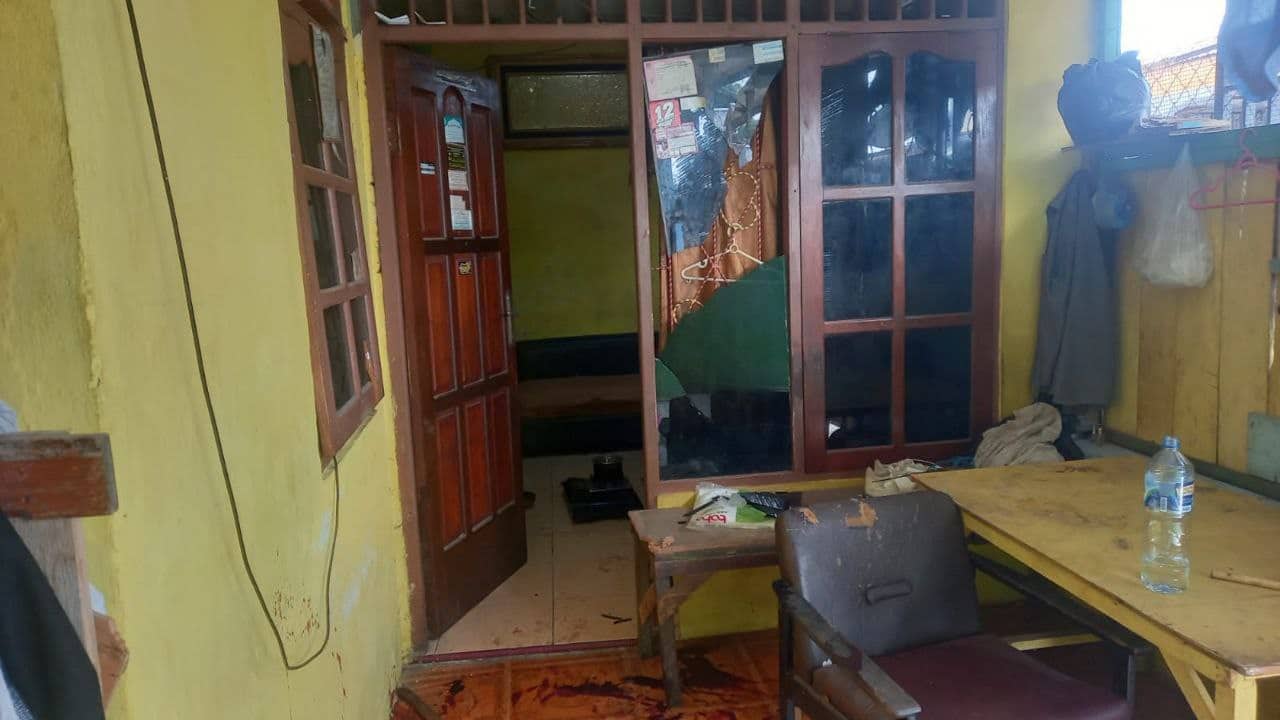 Ilustrasi berita Opini: Dua Warga di BTN Purwodadi Sentani Saling Aniaya, Berawal Mabuk di Tempat Biliar