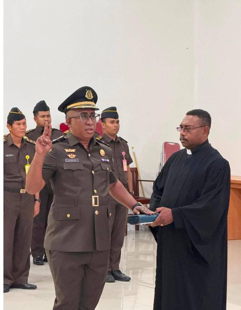 Ilustrasi berita BERITA UTAMA: Lantik Reinaldo Sampe Sebagai Kasi Datun, Kajari Mimika Tekankan Integritas dan Profesionalisme