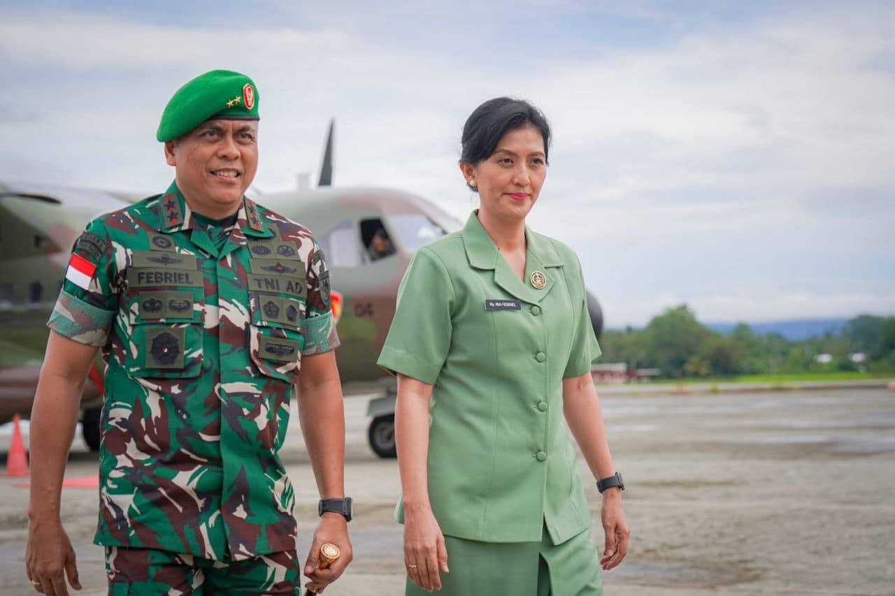 Ilustrasi berita Nasional: Tiba di Jayapura, Pangdam XVII/Cenderawasih Mayjen TNI Febriel Buyung Sikumbang Disambut Hangat Forkopimda Papua