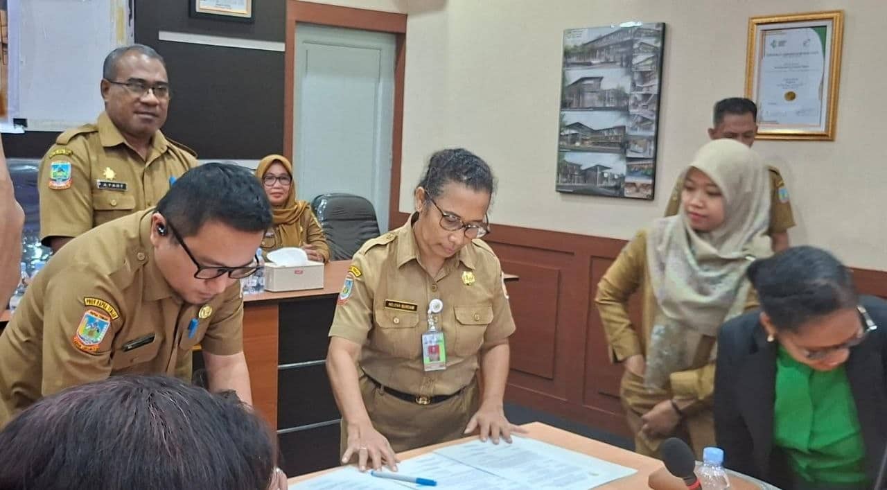 Ilustrasi berita Mimika: Apresiasi Kepemimpinan Direktur Lama, Direktur Baru RSUD Mimika Tekankan Penguatan SDM dan Penambahan Alokasi Anggaran