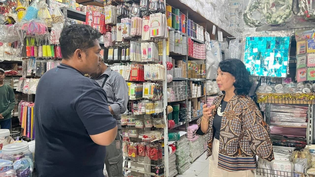 Ilustrasi berita Mimika: Harga Plastik di Mimika Naik Hingga 70 Persen, Disperindag Datangi Tempat Penjualan dan Distributor