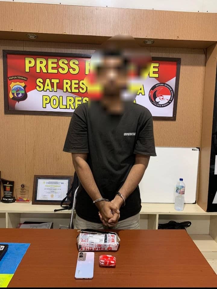 Ilustrasi berita Mimika: Oknum Security Ditangkap Saat Ambil Paket Narkoba di Jasa Pengiriman J&T Timika
