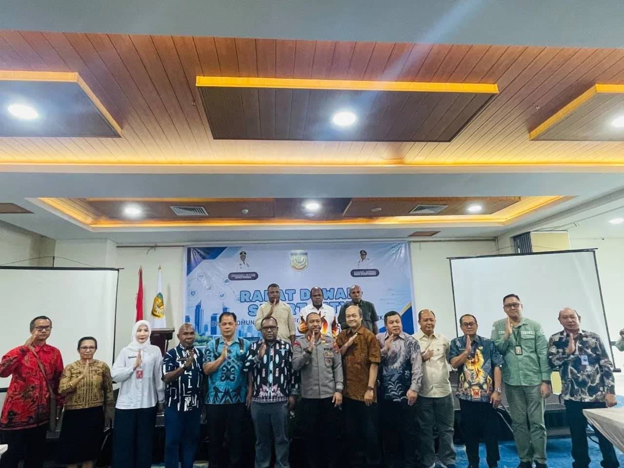 Rakor Dewan Smart City Kabupaten Mimika membahas finalisasi masterplan dan penguatan kolaborasi lintas sektor untuk mendukung transformasi digital pemerintahan.