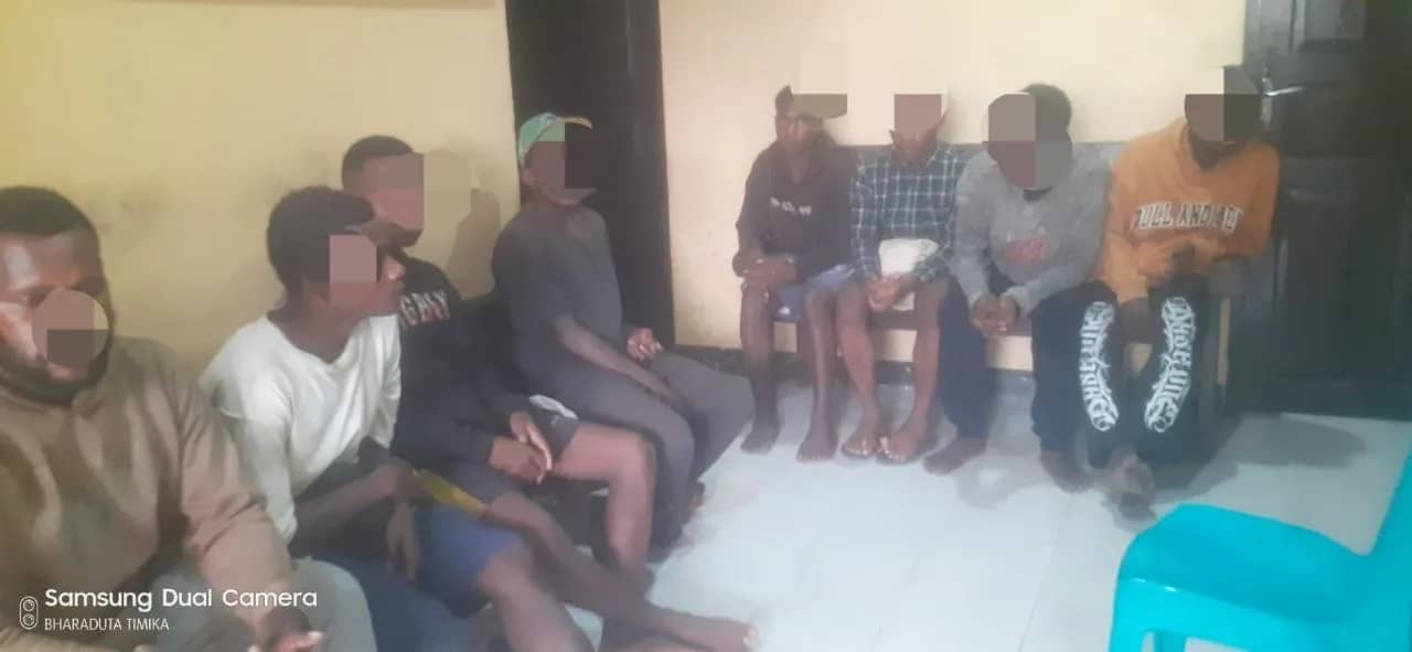 Kedelapan warga yang diamankan polisi usai bentrokan Fanamo-Omawita.