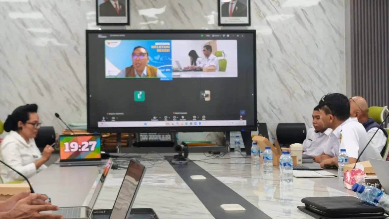 Suasana presentasi para finalis dalam ajang Mimika Innovation Week (MIW) 2026 yang diselenggarakan BRIDA Kabupaten Mimika di Ruang Rapat Kantor Bapenda Mimika, Rabu (5/8).