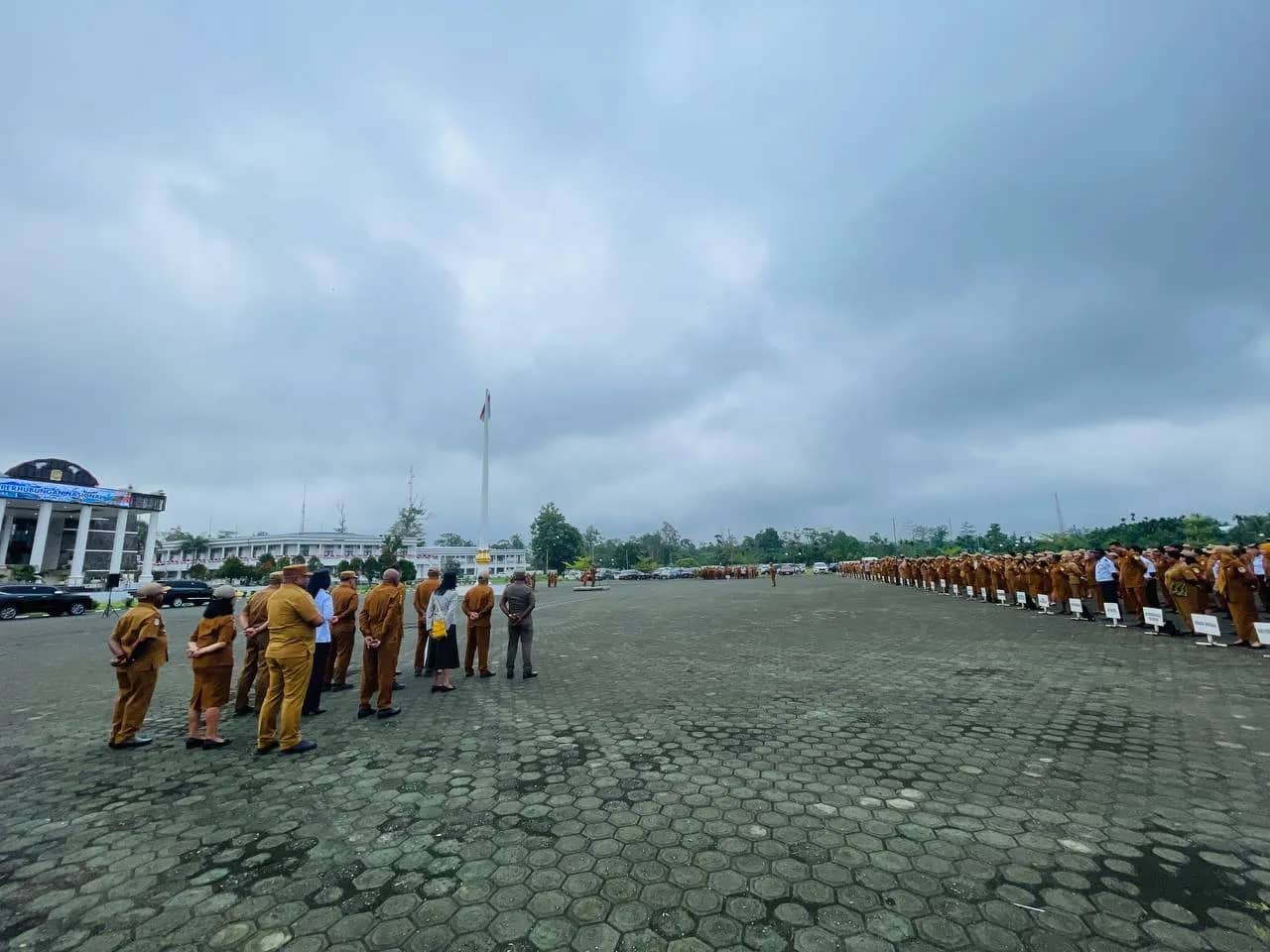 Suasana apel pagi di Pusat Pemerintahan SP 3, Senin (21/9).