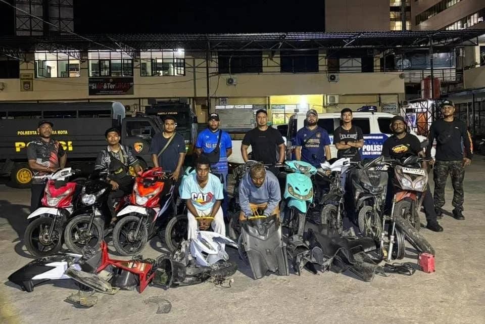 Polisi mengamankan dua pelaku pencurian sepeda motor di Kota Jayapura.