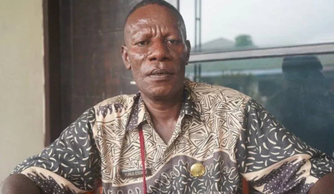Kepala Distrik Jita Yunus Edoway