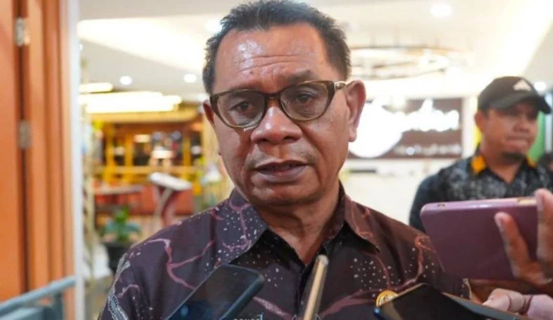 Kepala Dinas Kesehatan Mimika, Godfried Maturbongs
