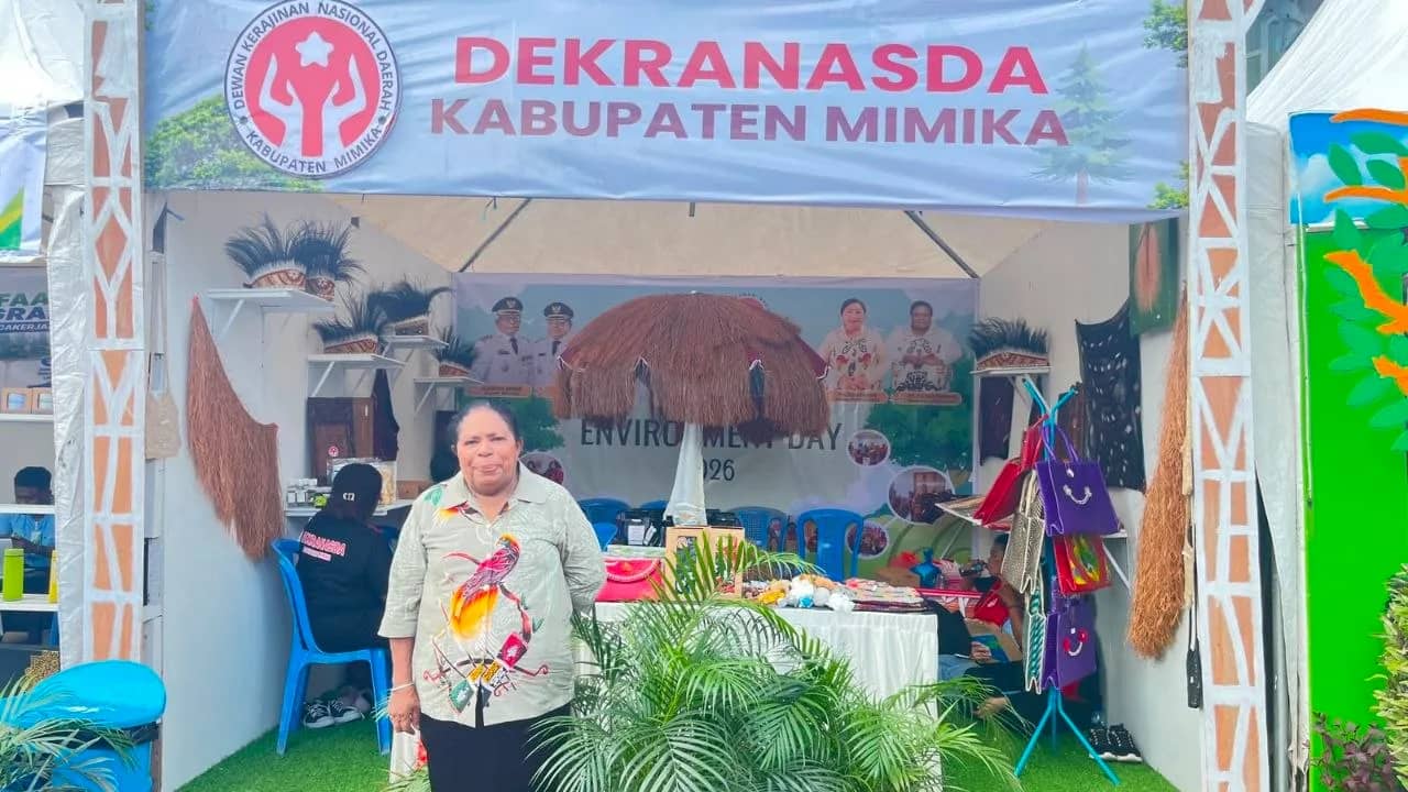 Ketua Harian Dekranasda Mimika, Nella Manggara