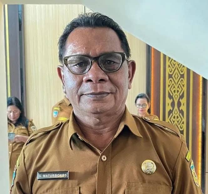Plt Kepala Dinas Kesehatan Kabupaten Mimika, Godfried Maturbongs.
