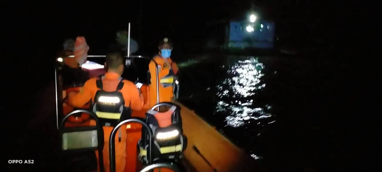 Perahu tenggelam