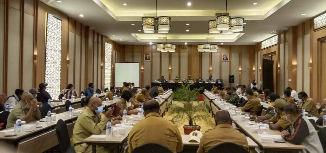 Rapat Adaptasi Kebiasaan Baru (AKB) dihotel Grand Mozza Timika
