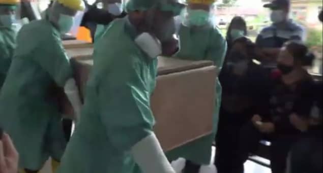 Jenazah guru korban penembakan dievakuasi ke Timika